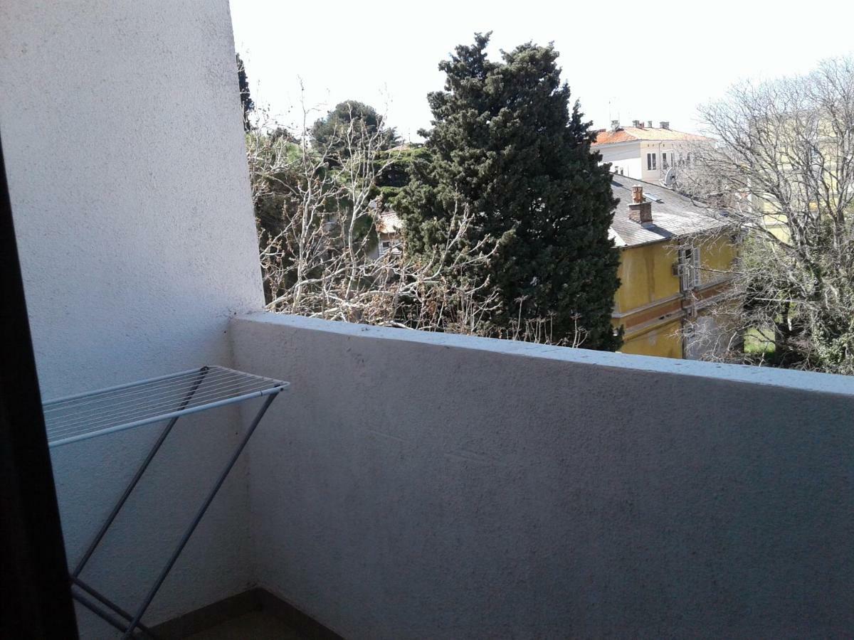 Apartment Sunny Place Póla Kültér fotó